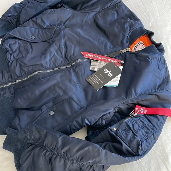 Alpha Industries MA 1 Flight Bomber Jacket Replica Blue
Medium - Picture 3 of 5
